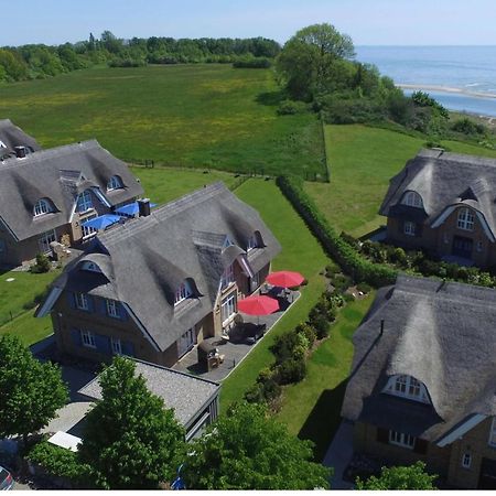 Strandhaus Buskam Im Moenchgut Auf Ruegen Лобе Екстериор снимка