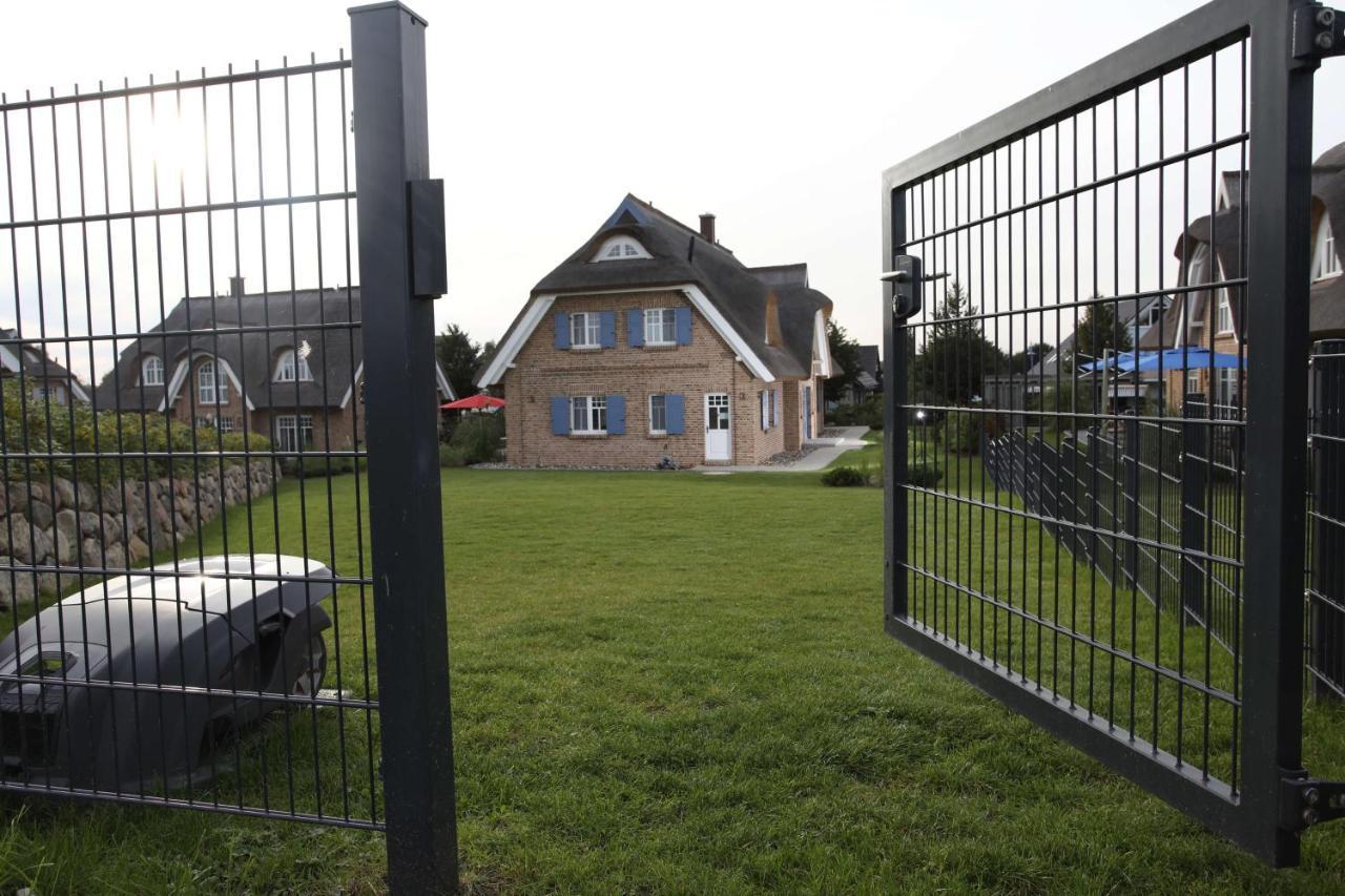 Strandhaus Buskam Im Moenchgut Auf Ruegen Лобе Екстериор снимка